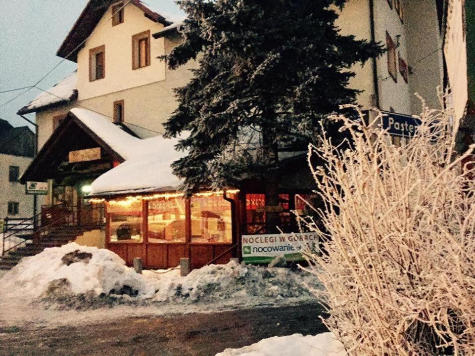 Gosciniec Halka Hostel Zwardoń Kültér fotó